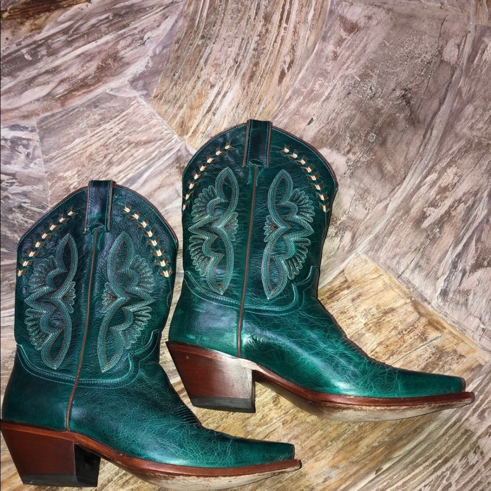 Justin Women’s boots size 9, turquoise
